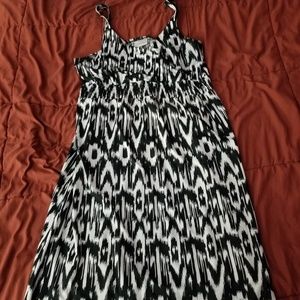 Black and White Plus Size Maxi Dress